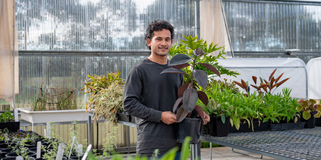 Riley Ika studied Certificate III in Parks and Gardens at South West TAFE.